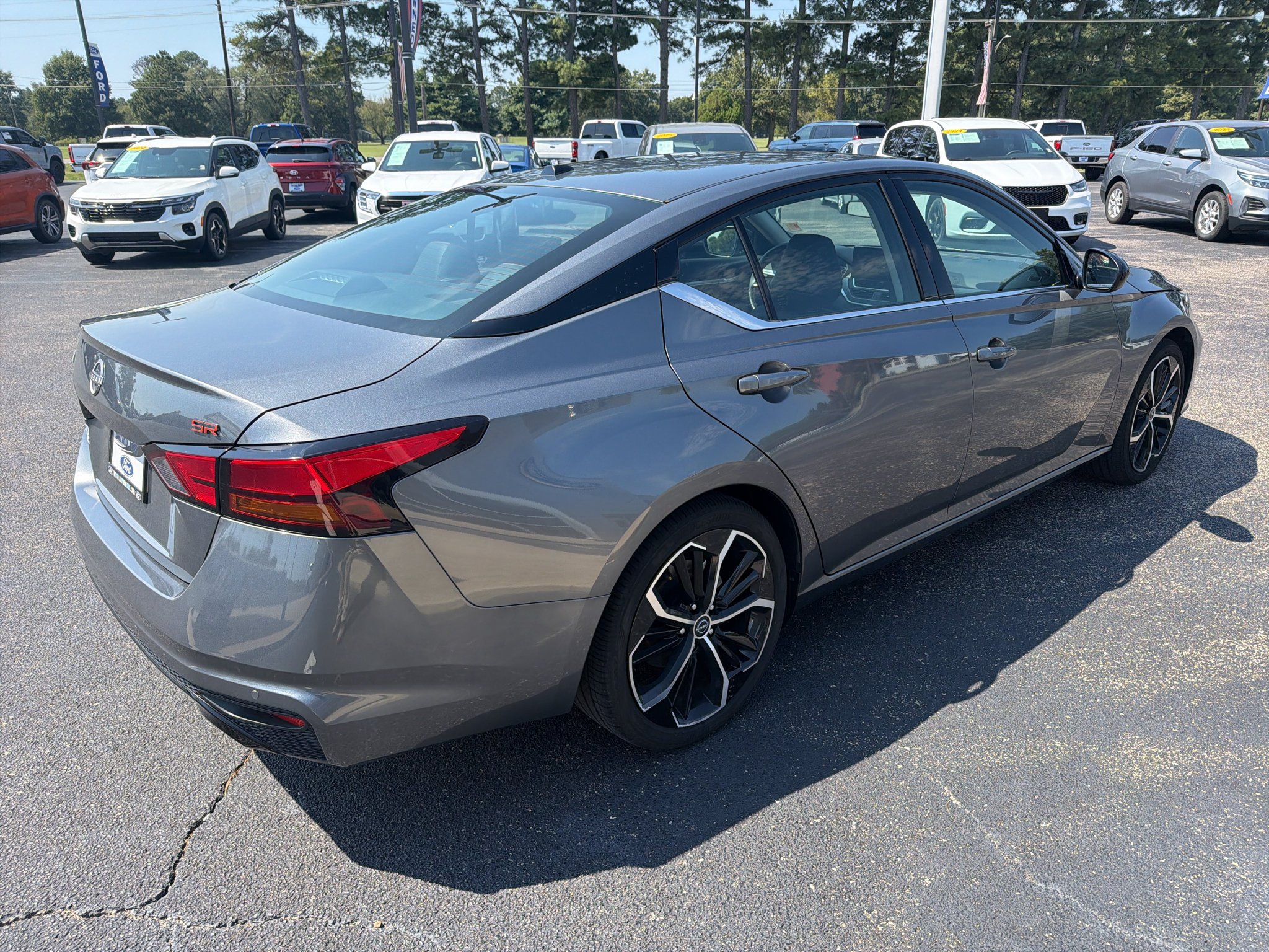 Used 2026 Nissan Altima 2.5 SR FWD image 3