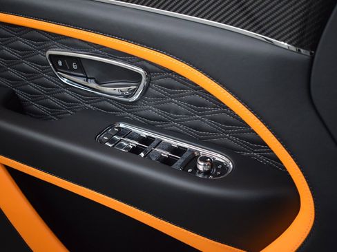 New 2026 Bentley Bentayga Extended Wheelbase AWD/4WD image 40