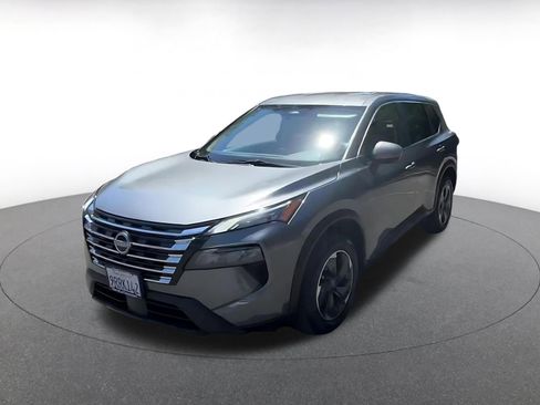 Used 2025 Nissan Rogue SV AWD/4WD image 7