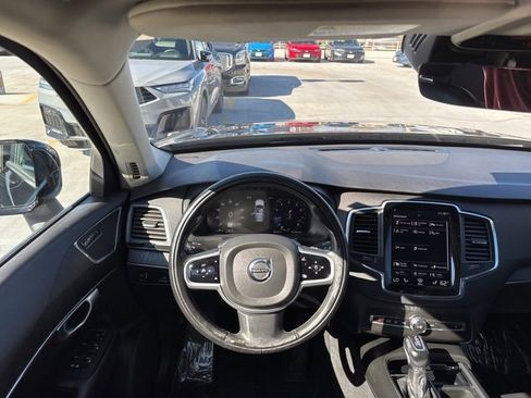 Used 2020 Volvo XC90 T5 Momentum w/ Protection Package Premier image 21