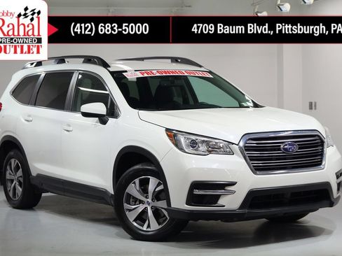 Used 2020 Subaru Ascent Premium w/ Convenience Package AWD/4WD image 1