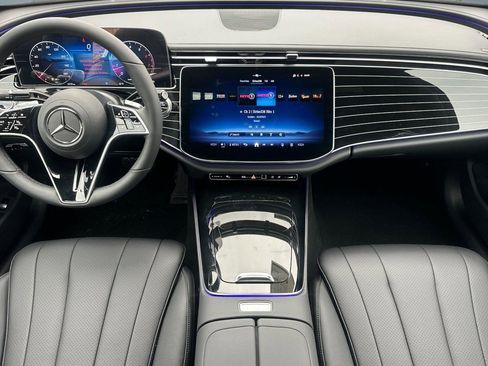Used 2026 Mercedes-Benz E 350 4MATIC Sedan image 15