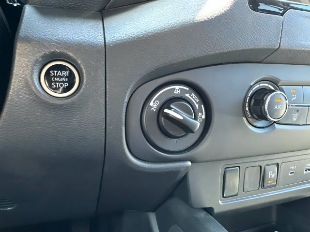 Certified 2024 Nissan Frontier SV w/ Technology Package AWD/4WD image 26