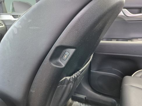 Used 2024 Hyundai Palisade SEL FWD image 16
