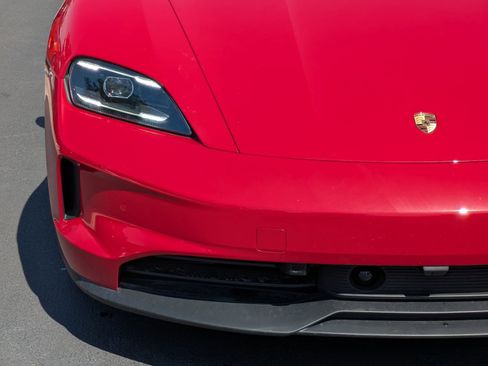 New 2025 Porsche Taycan 4S AWD/4WD image 12