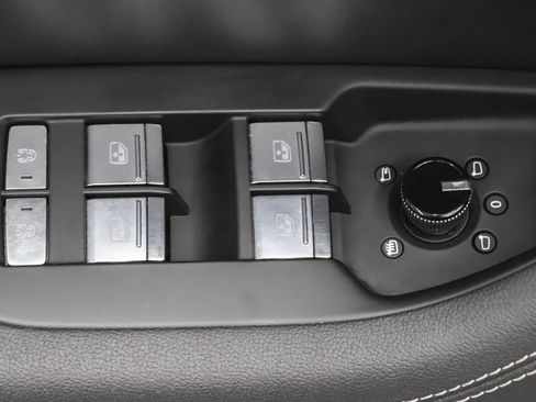 Used 2023 Audi A6 Premium Plus w/ Premium Plus Package image 10