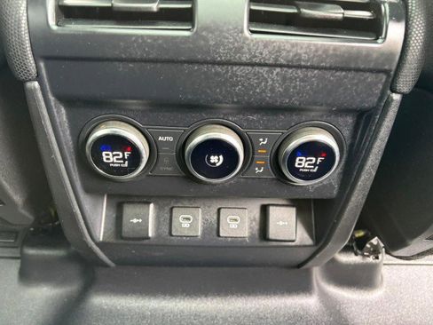 Used 2022 Land Rover Defender 110 X-Dynamic SE image 15