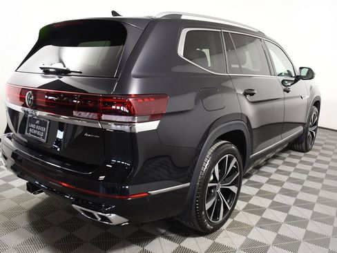 Used 2025 Volkswagen Atlas SEL Premium R-Line image 6