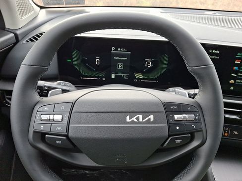 New 2026 Kia Sportage S image 13