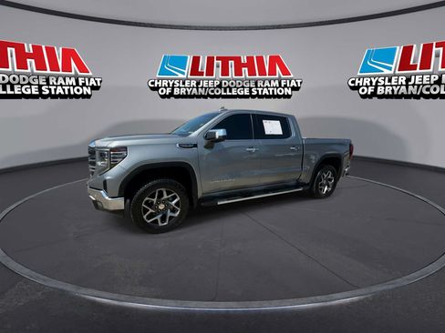 Used 2023 GMC Sierra 1500 SLT w/ SLT Premium Plus Package AWD/4WD image 4