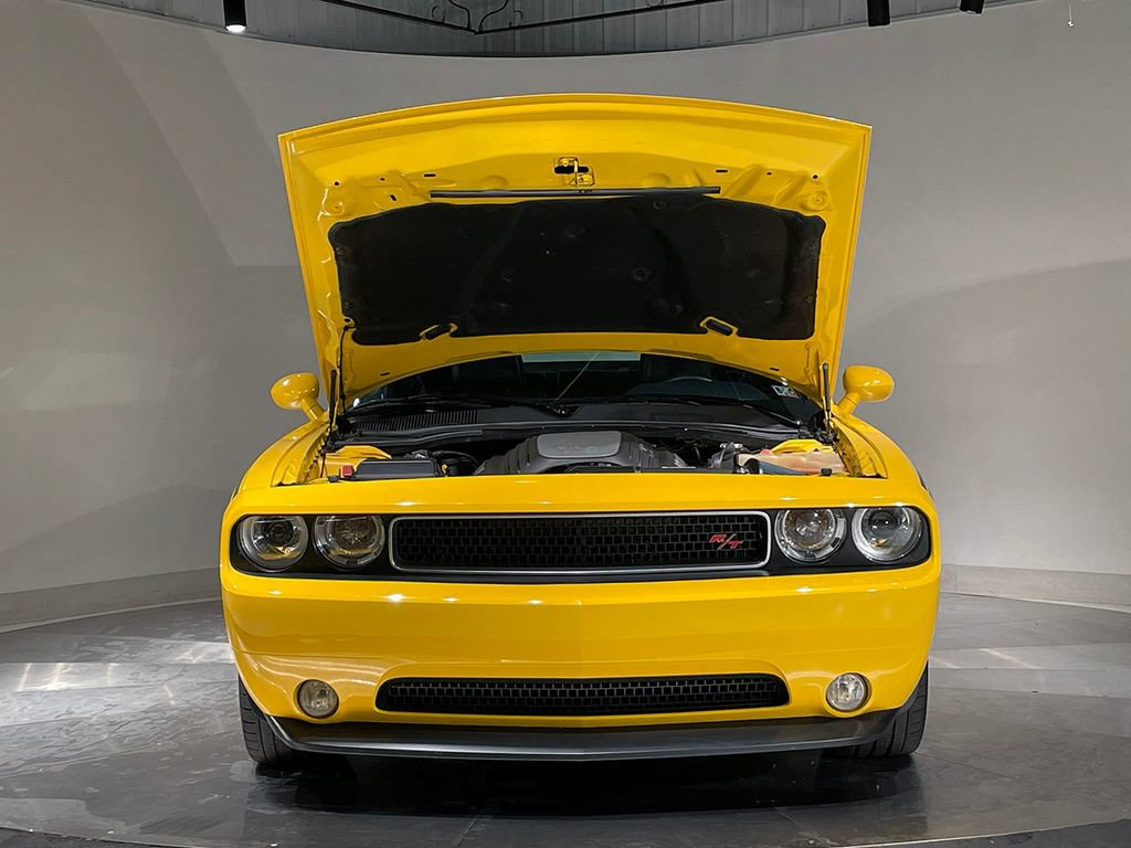 Used 2012 Dodge Challenger R/T RWD image 21