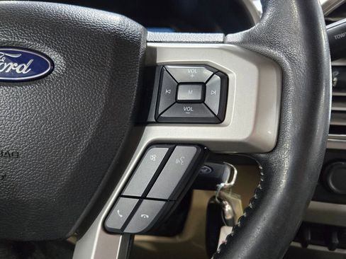 Used 2017 Ford F250 Lariat w/ Chrome Package image 34