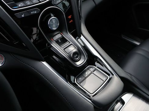 Used 2024 Acura RDX SH-AWD image 24