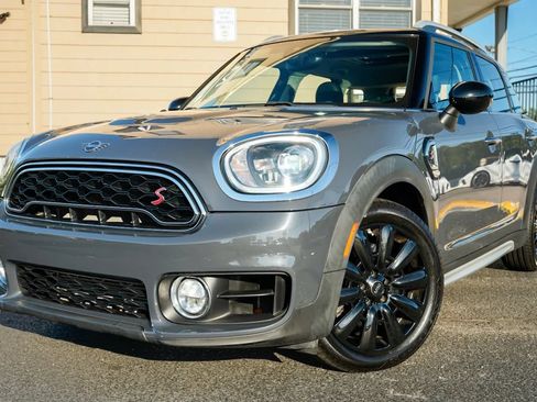 Used 2019 MINI Cooper Countryman S w/ Premium Package FWD image 9