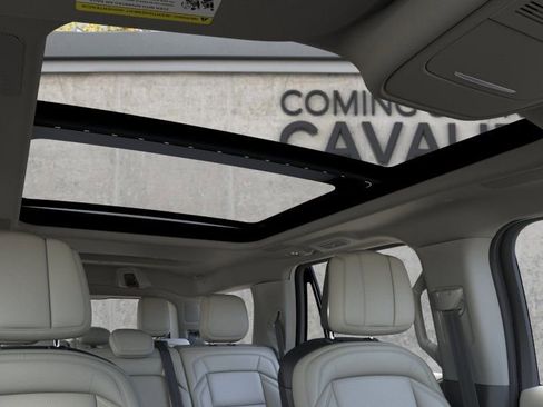 New 2026 Lincoln Navigator Reserve AWD/4WD image 22