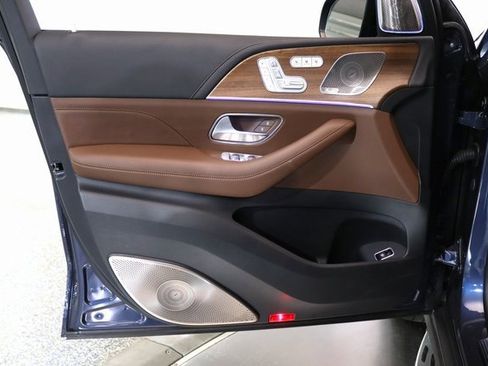 Used 2024 Mercedes-Benz GLS 450 4MATIC w/ AMG Line Exterior image 22