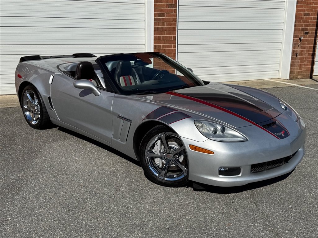 Used 2011 Chevrolet Corvette Grand Sport w/ Preferred Equipment Group RWD image 31