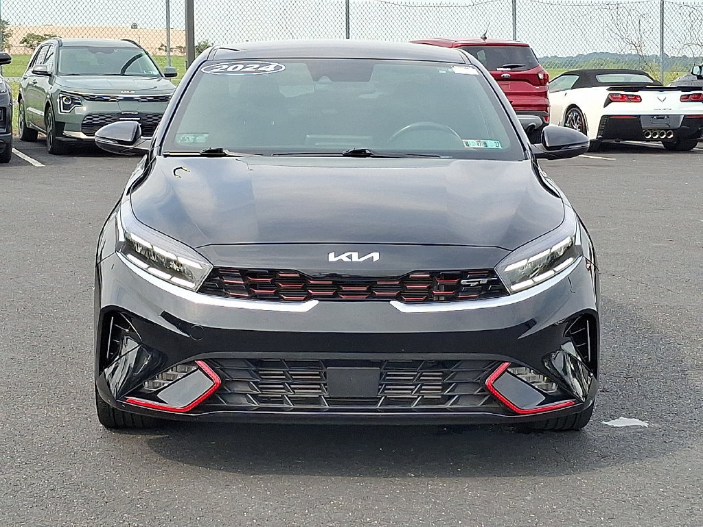 Used 2024 Kia Forte GT FWD image 2