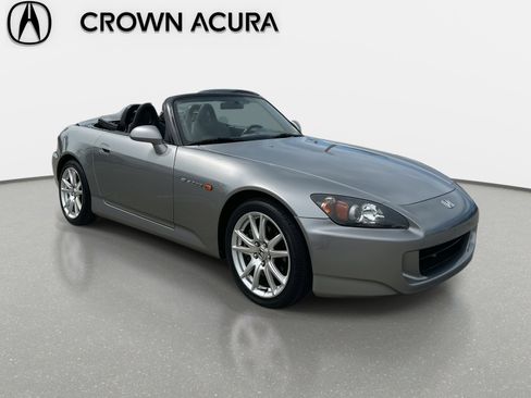 Used 2004 Honda S2000 image 2