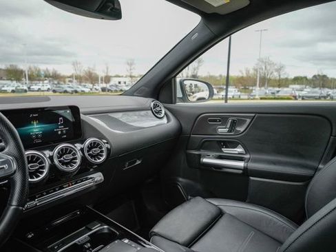 Certified 2022 Mercedes-Benz GLA 35 AMG 4MATIC image 24