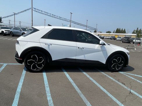 Certified 2024 Hyundai Ioniq 5 SEL RWD image 6