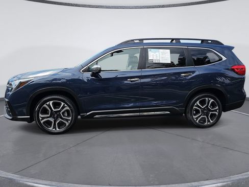 Used 2023 Subaru Ascent Touring AWD/4WD image 6