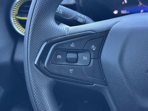 Used 2024 Chevrolet Trax LT image 23