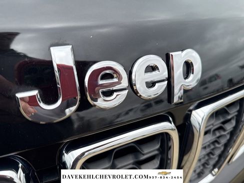 Used 2020 Jeep Grand Cherokee Limited w/ Luxury Group II image 35