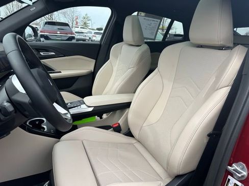 Certified 2025 BMW X2 xDrive28i image 29