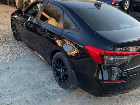 Used 2022 Honda Civic Sport image 1