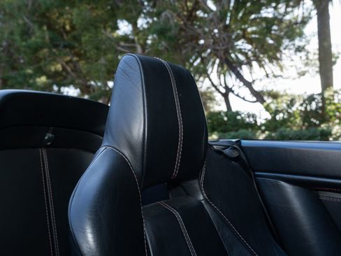 Used 2007 Aston Martin V8 Vantage Roadster RWD image 24