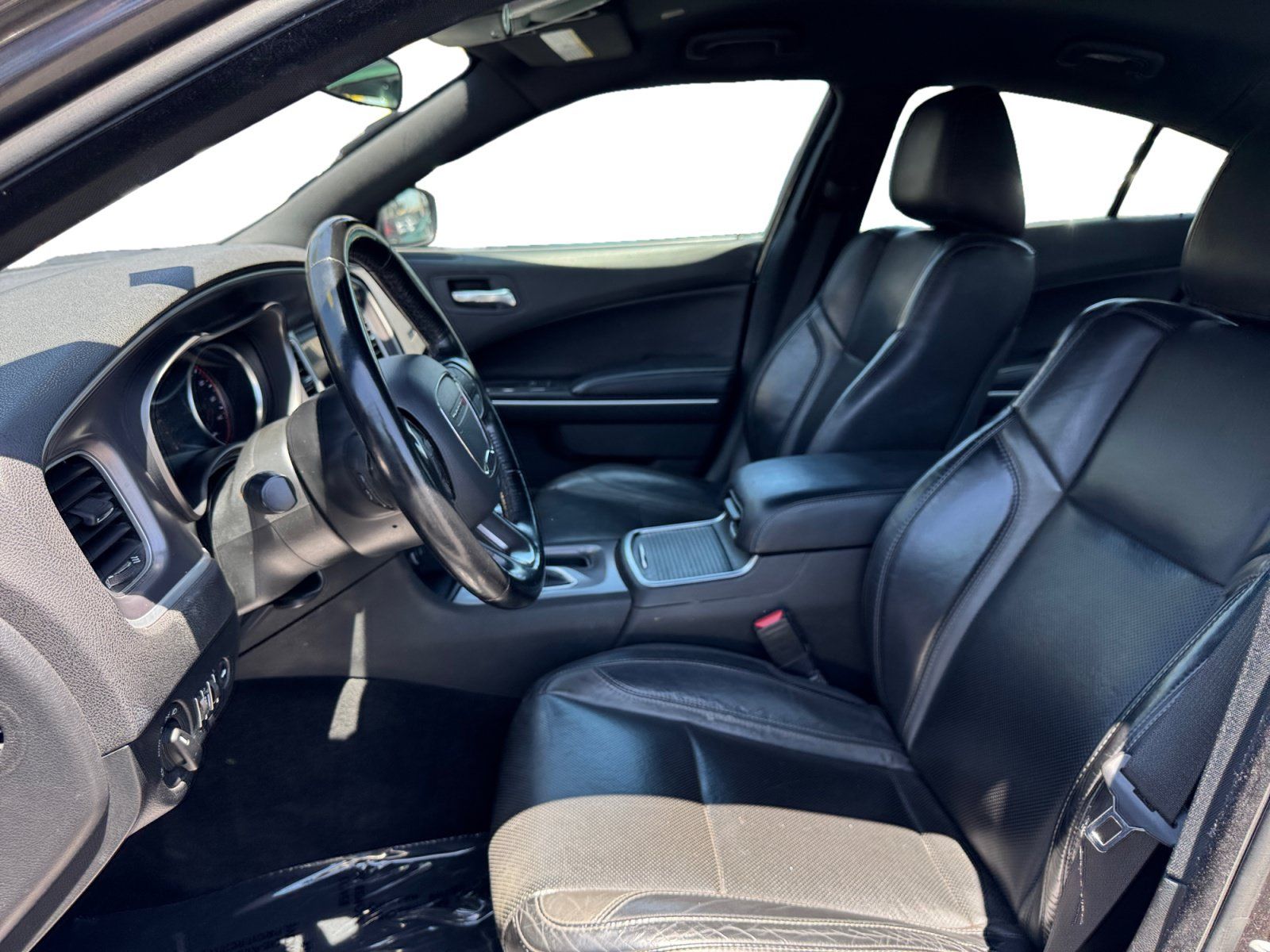 Used 2021 Dodge Charger SXT w/ Leather Interior Group RWD image 9