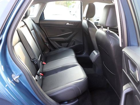 Used 2020 Volkswagen Jetta SE FWD image 13