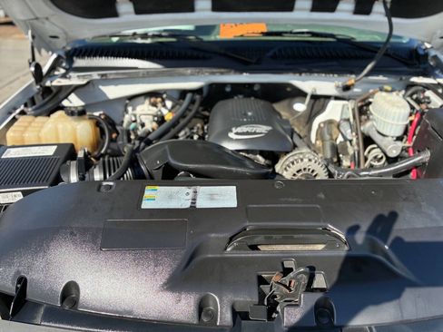 Used 2007 GMC Sierra 2500 W/T AWD/4WD image 14