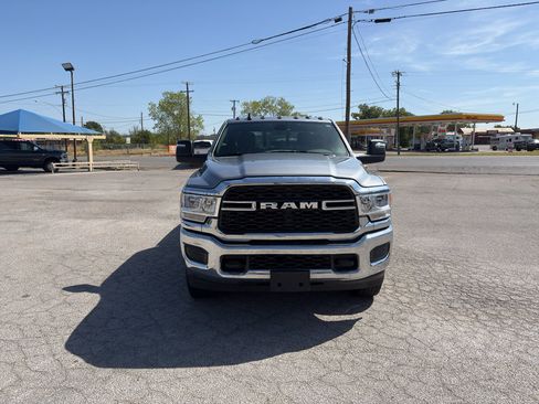 Used 2024 RAM 2500 Tradesman w/ Chrome Appearance Group AWD/4WD image 2