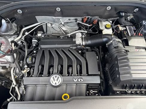 Used 2023 Volkswagen Atlas Cross Sport SE AWD/4WD image 28