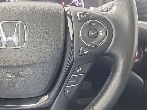 Used 2016 Honda Pilot Touring image 28