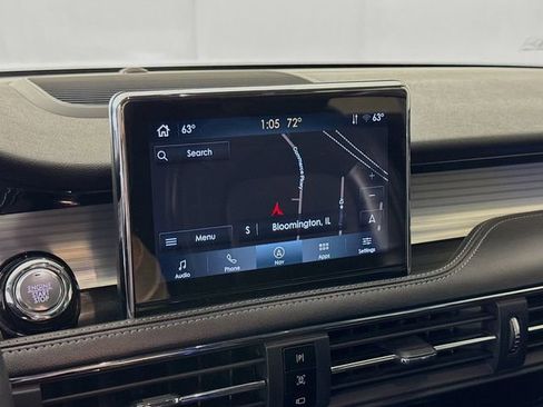 Used 2022 Lincoln Corsair AWD w/ Premium Package image 13