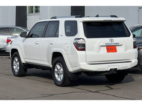 Used 2021 Toyota 4Runner SR5 image 8