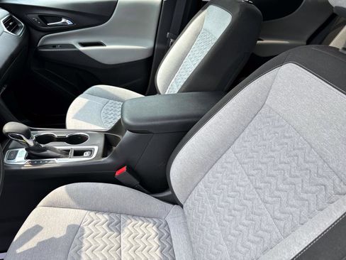 Certified 2022 Chevrolet Equinox LS w/ LS Convenience Package image 13