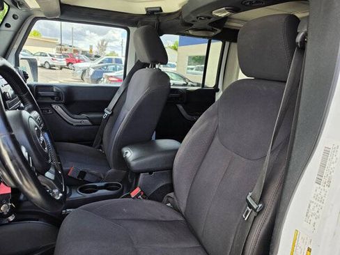 Used 2014 Jeep Wrangler Unlimited Sport AWD/4WD image 11