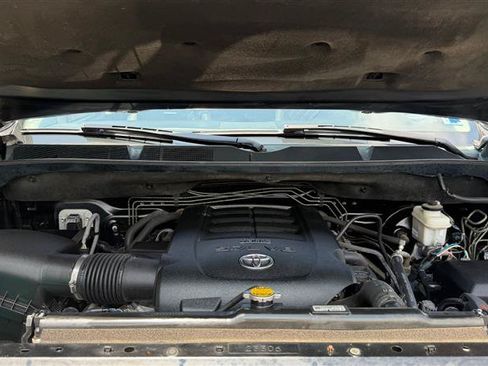 Used 2015 Toyota Tundra Platinum RWD image 9