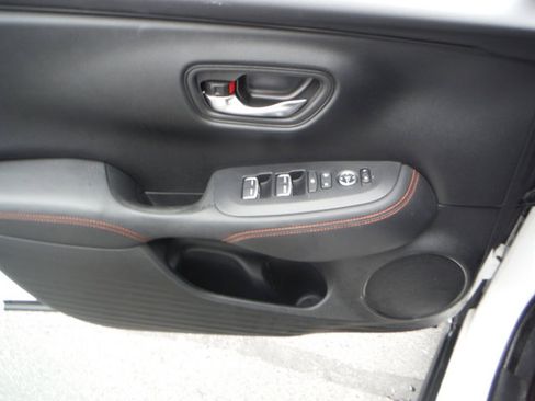 Used 2024 Honda HR-V Sport image 12