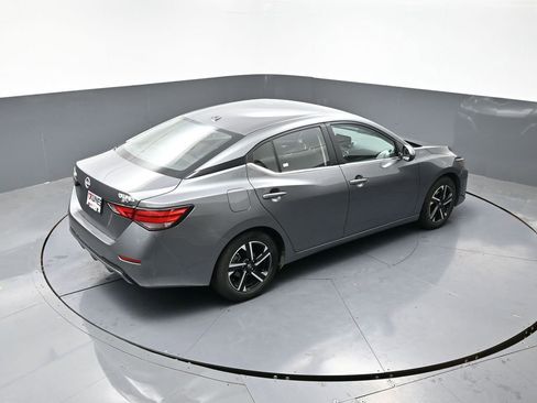 Used 2024 Nissan Sentra SV image 39