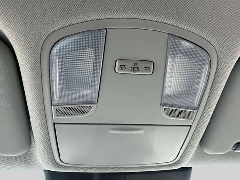 Used 2022 Hyundai Kona SE w/ Cargo Package image 9