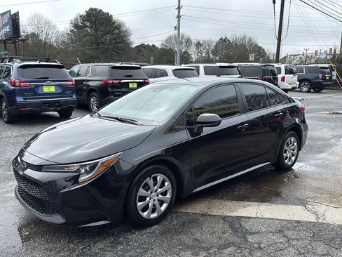 Used 2022 Toyota Corolla LE image 5