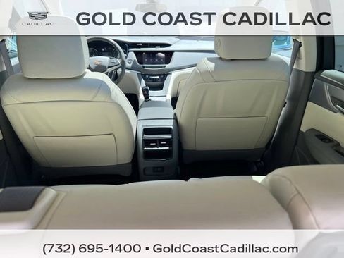Used 2024 Cadillac XT5 Premium Luxury w/ LPO, Floor Liner Package AWD/4WD image 11