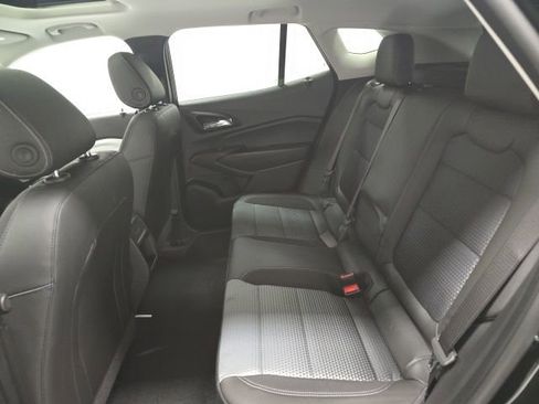 New 2026 Chevrolet Trax LT w/ Sunroof Package image 21