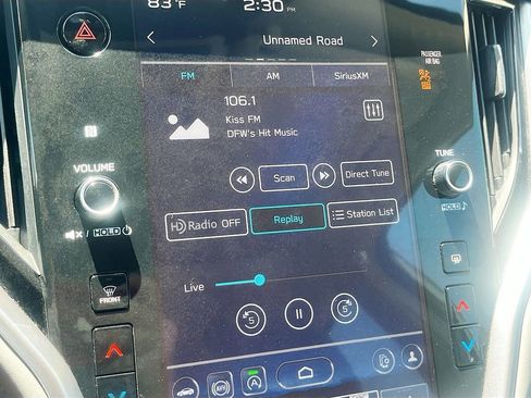 Used 2025 Subaru Outback Premium AWD/4WD image 14