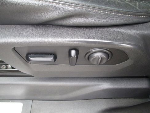 Used 2020 Chevrolet Silverado 1500 RST w/ Texas Edition image 28